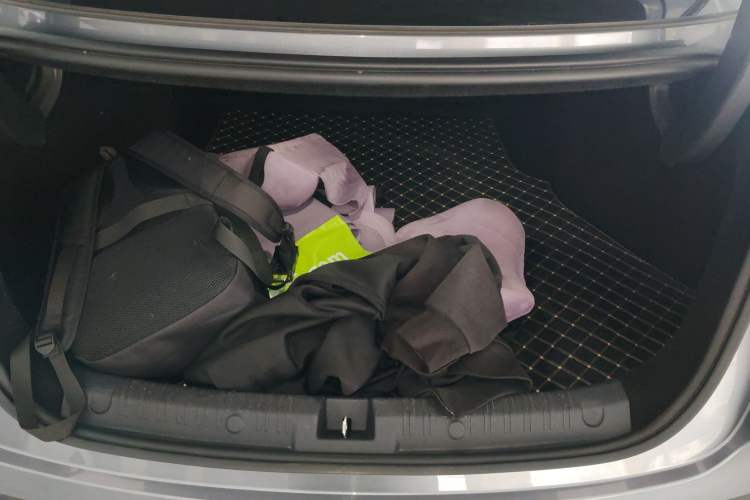 Used BYD Qin L 2025 DM-i Smart Drive 80KM Leading Model Trunk