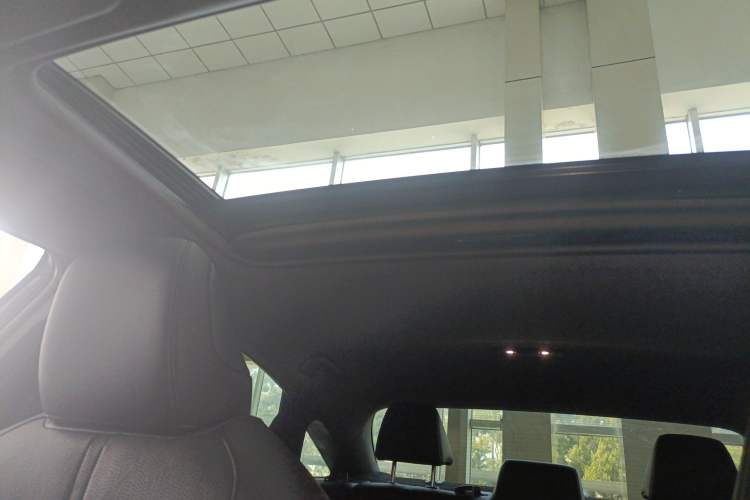 Used Toyota Avalon 2019 2.0L XLE Premium Edition China VI
