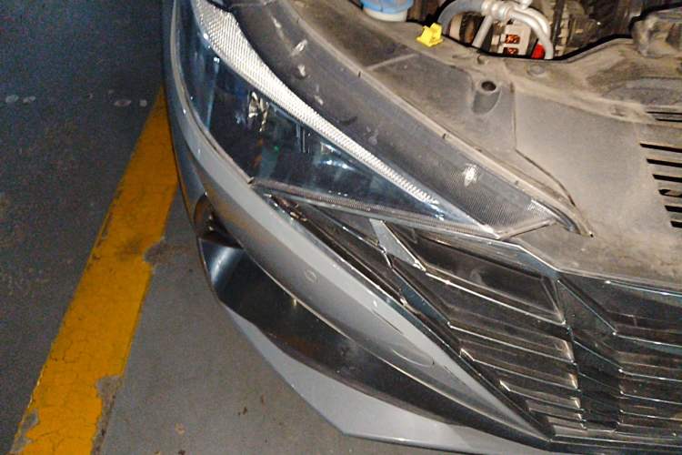 Used Hyundai Elantra 2022 1.5L CVT LUX Prestige Edition Right Front Headlight