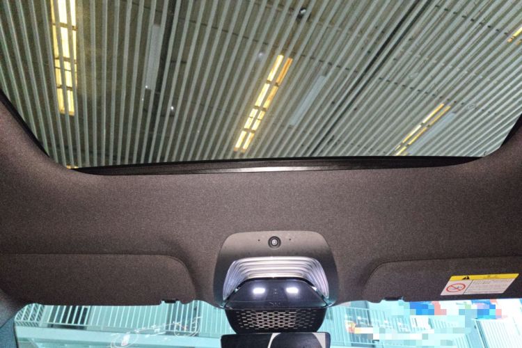 Used VOYAH FREE 2025 318 318 km Rear-Drive Touring Edition Headliner