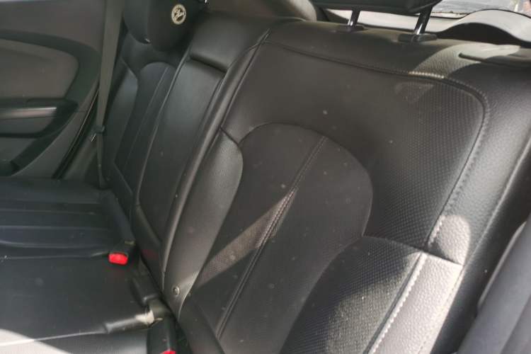 Used Hyundai ix35 2013 2.0L Automatic Two-Wheel Drive Smart GLS China V Standard Left Rear Seat