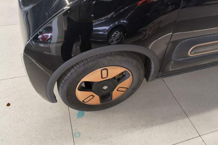 Used Baojun KiWi EV 2021 Artist Model Lithium Iron Phosphate
