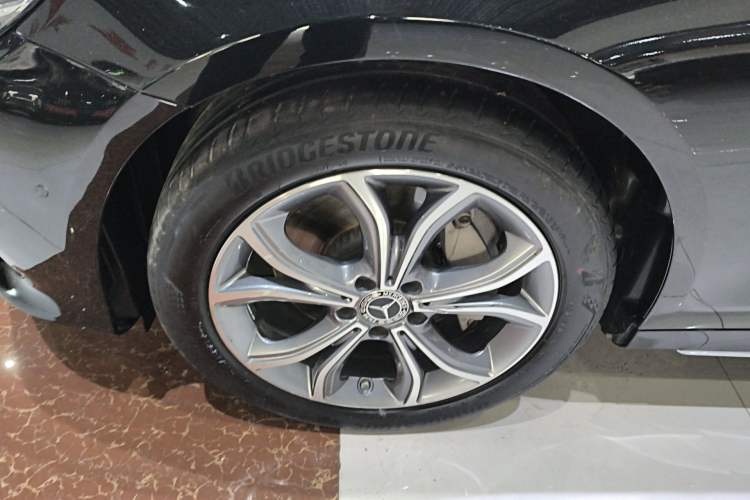 Used Mercedes-Benz E-Class 2019 Restyled E 300 L Sporty and Stylish Edition
