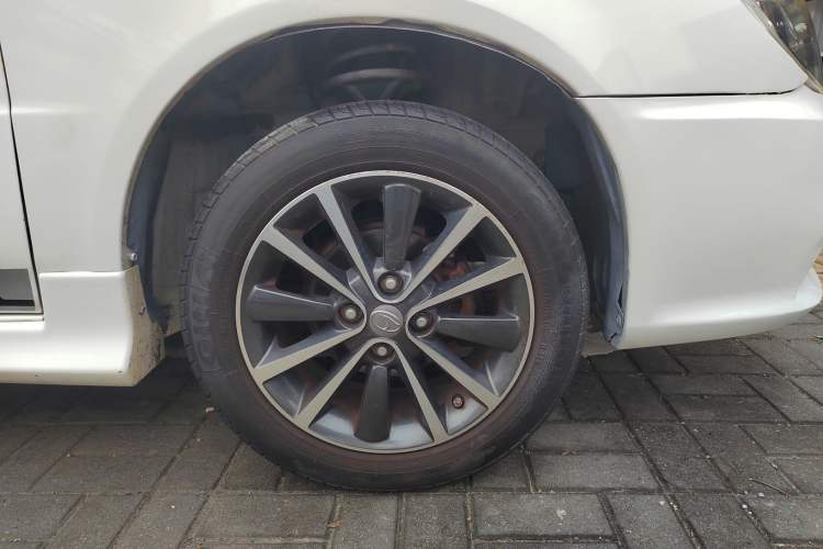 Used Soueast V3 Lingyue 2015 1.5L Manual Style Edition