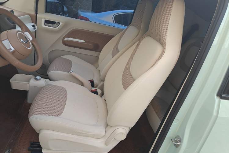 Used Wuling Hongguang MINIEV 2024 3rd Generation 215km Advanced Version