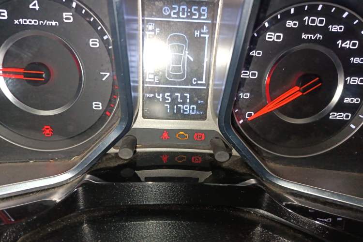 Used Zotye Domy X5 2017 Classic Edition 1.5T Manual Luxury Model