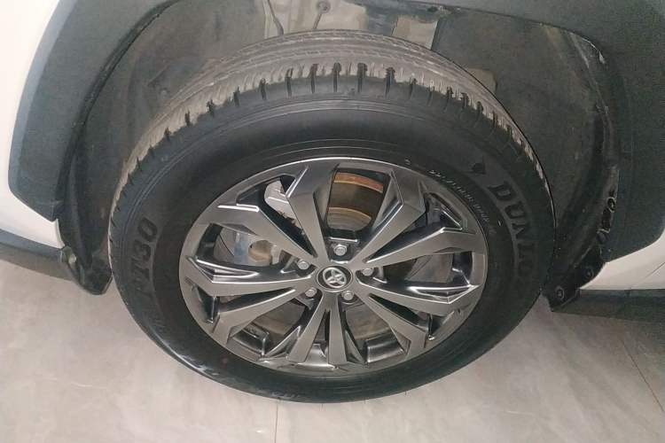 Used Toyota RAV4 2023 2.0L CVT Two-Wheel Drive Fashion Edition
