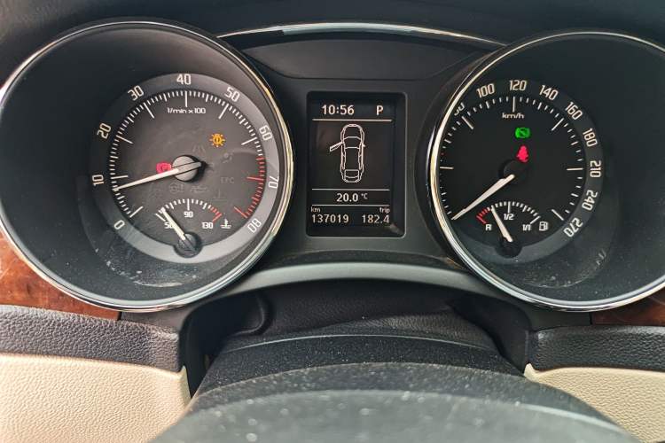 Used Skoda Superb 2013 1.8TSI Automatic MingShi Edition Odometer Close Up