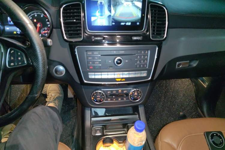 Used Mercedes-Benz GLE Coupe 2017 GLE 400 4MATIC Coupe SUV Audio And AC Panel