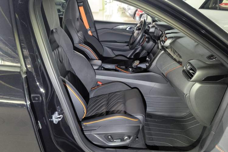 Used Lynk & Co 02 Hatchback 2021 2.0TD Halo
