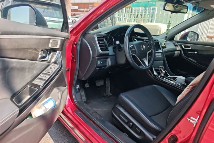 Used Honda Spirior 2015 2.0L Prestige Edition
