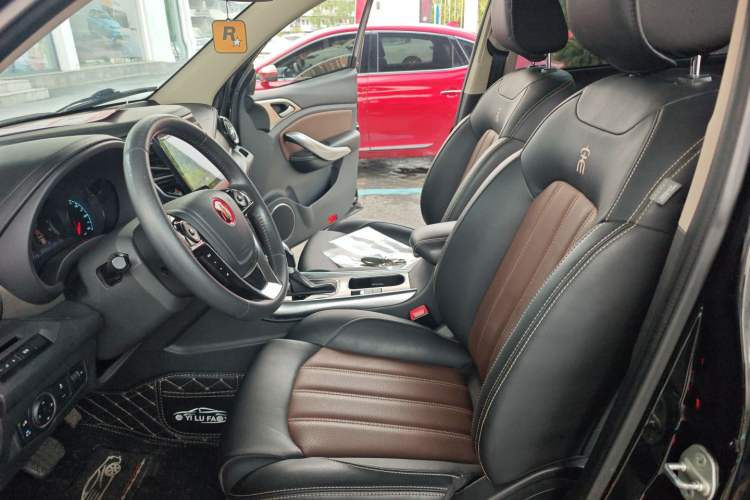 Used BYD Song 2017 Gaishe Upgrade Edition 1.5TID Automatic Elite Model Left Front Seat