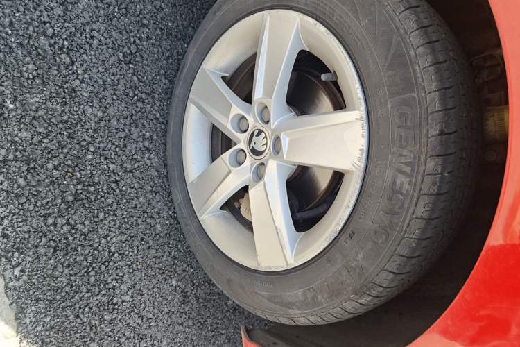 Used Skoda Fabia 2017 1.4L Automatic Car Enjoy Edition
