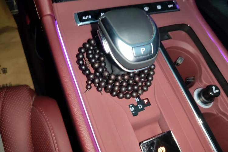 Used Hongqi H5 2024 1.5T DCT Smart Connect Flagship Edition Gear Lever