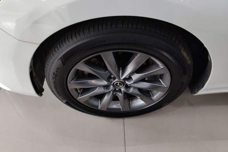 Used Mazda Atenza 2020 2.0L Blue Sky Luxury Edition