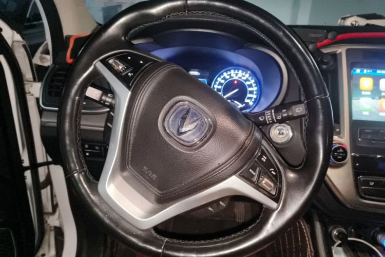 Used CHANGAN CS95 2017 2.0T Two-Wheel Drive Zhiyuan Edition
