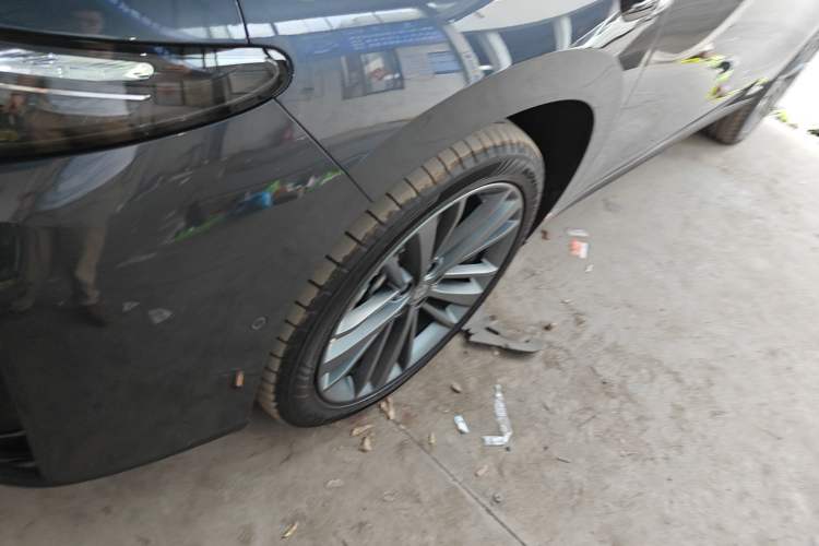 Used Leapmotor C16 2026 Extended-Range 280 LiDAR Zhizun Edition 6 Seats