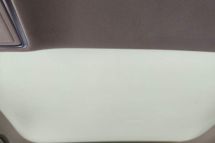 Used Mercedes-Benz E-Class 2019 E 300 L Sporty and Stylish Model