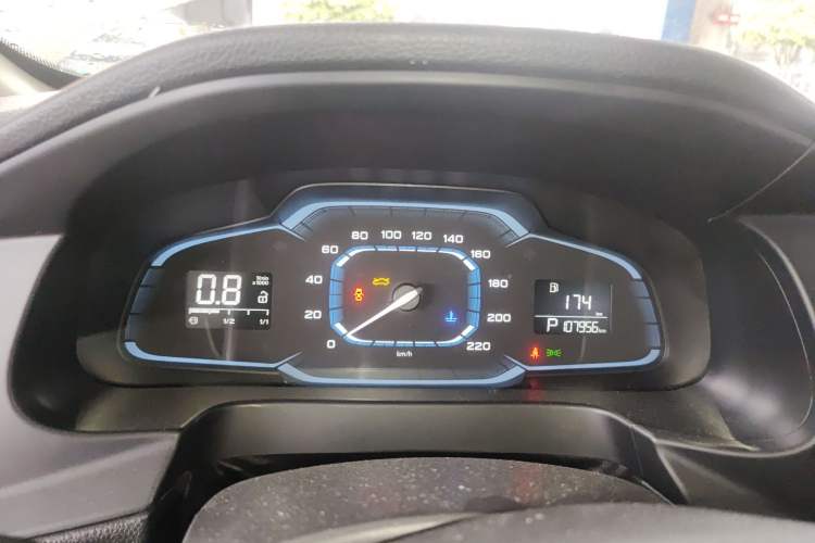 Used Roewe 360 2017 1.5L Automatic Luxury Edition
