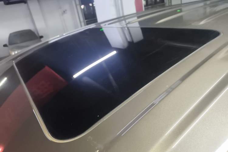 Used Buick GL8 2021 ES Land Cruiser 653T Luxury Edition Roof