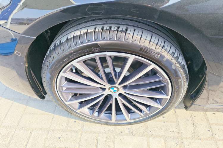 Used BMW 5 Series 2022 Restyled 530Li Leading Edition M Sport Package