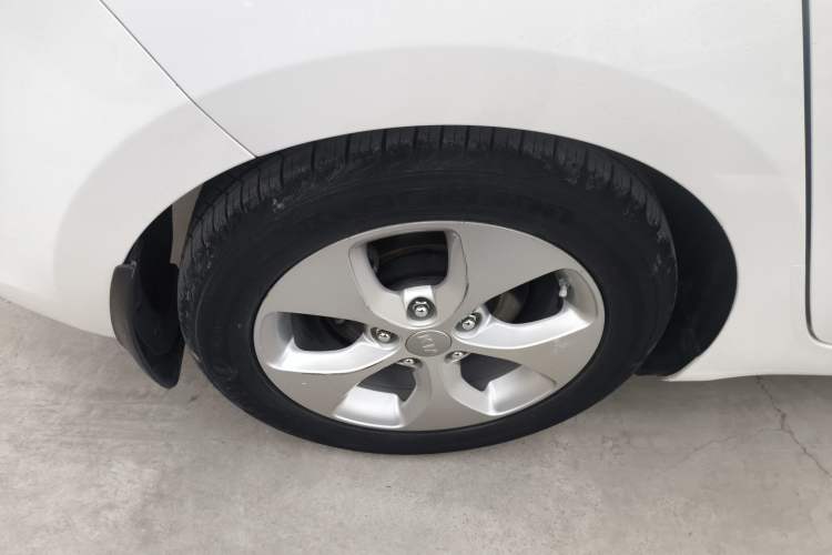 Used Kia Carens 2013 2.0L 5-Seater Automatic Standard Version China IV Standard
