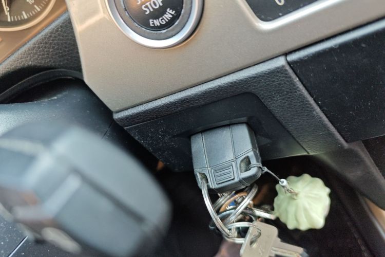 Used BMW 3 Series 2010 320i Luxury Model