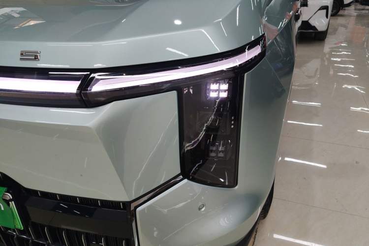 Used SAIC MAXUS Dajia 7 2024 Super Hybrid Ultra-Long Range Flagship Edition
