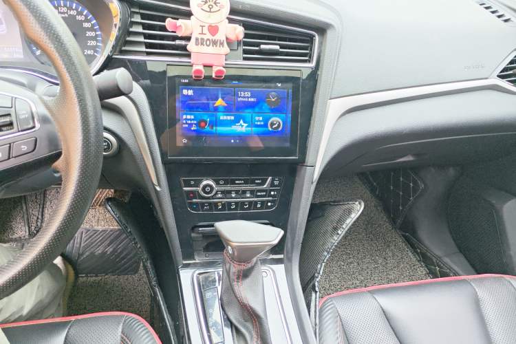 Used Venucia D60 2018 1.6L CVT Smart Connect Luxury Edition