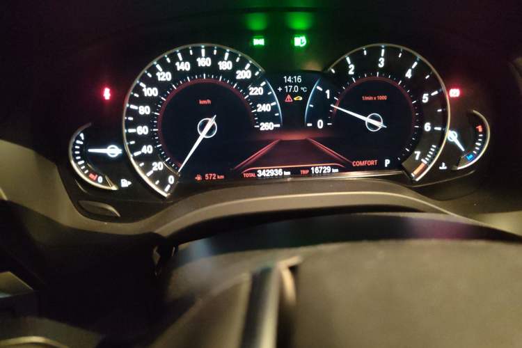 Used BMW X3 2018 xDrive25i Luxury Package China VI Emission Standard Odometer Close Up