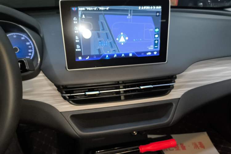 Used Hongqi E-QM5 2024 500km Range Edition
