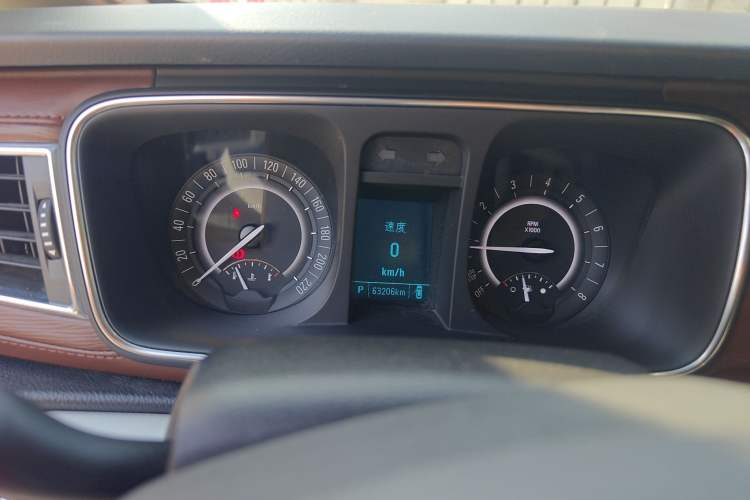 Used Buick GL8 2018 28T Comfort Model China VI Standard