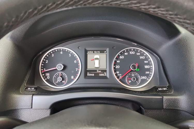 Used Volkswagen Tiguan 2013 2.0 TSI Automatic All-Wheel-Drive Flagship Edition
