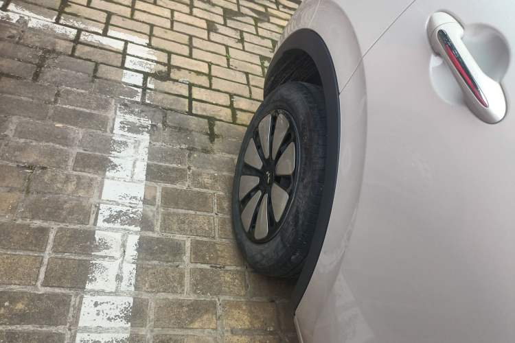 Used Wuling Bingo 2023 410 km Lingxi Deluxe Edition Exterior 5