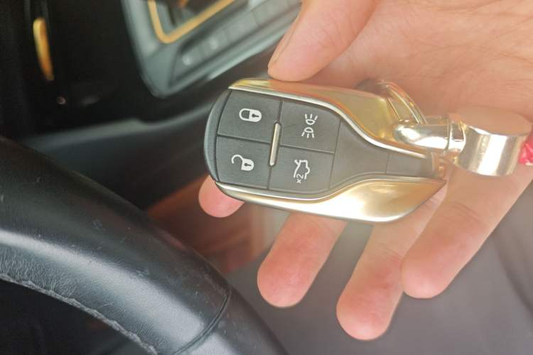 Used Maserati Levante 2016 3.0T Standard Edition Vehicle Key