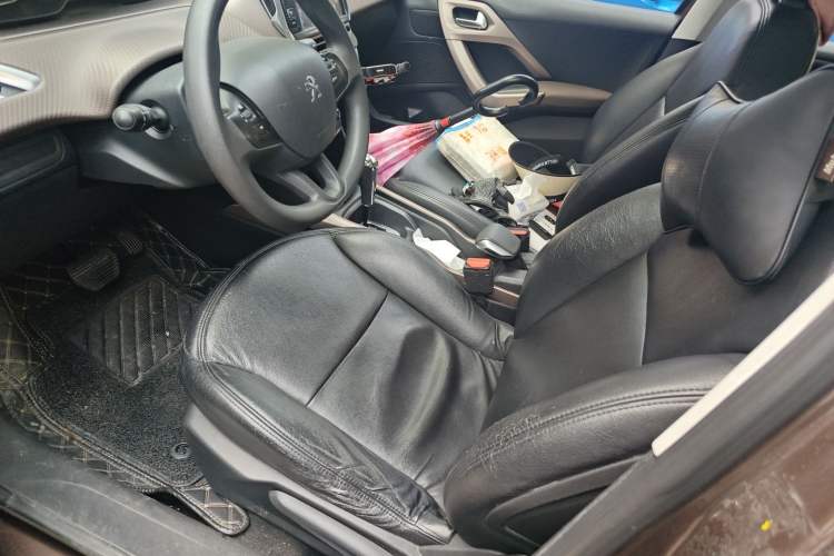 Used Peugeot 2008 2014 1.6L Automatic Fashion Edition Left Front Seat