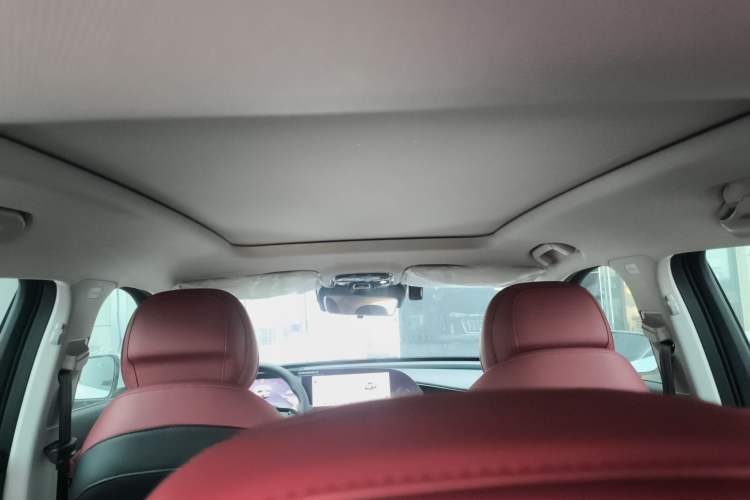 Used EXEED Stellar 2023 400T Two-Wheel Drive Comfort Flyfish Edition
