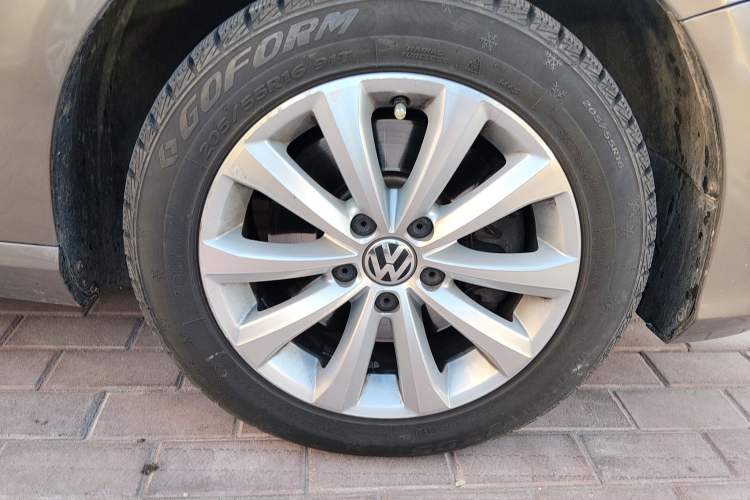 Used Volkswagen Magotan 2012 Revised 1.8TSI Luxury Version
