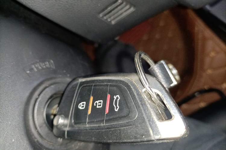 Used Honda Fit 2018 1.5L CVT Comfort Sunroof Version Vehicle Key