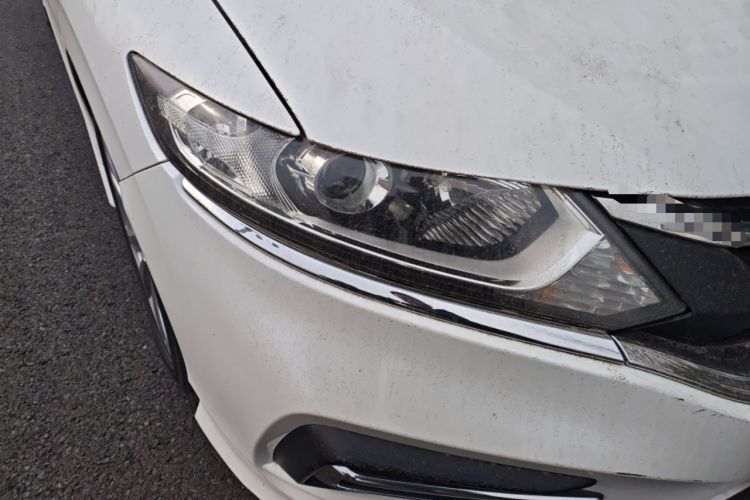 Used Honda Jade 2017 1.8L automatic Comfort version 5 seats Right Front Headlight