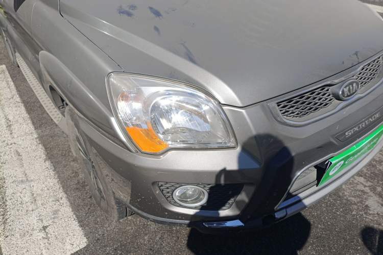 Used Kia Sportage 2013 2.0L Automatic Two-Wheel Drive GLS Trim Right Front Headlight