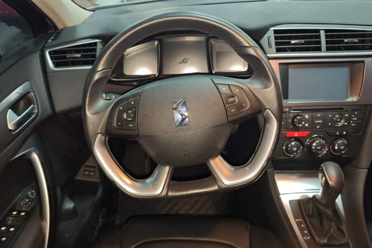 Used DS 5LS 2015 1.6T Comfort Edition THP160