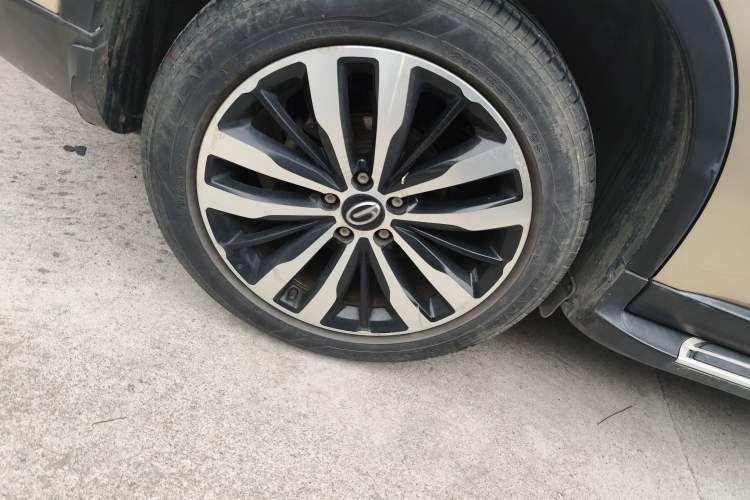 Used GAC Trumpchi GS4 2016 235T Manual Luxury Edition Right Rear Wheel Hub