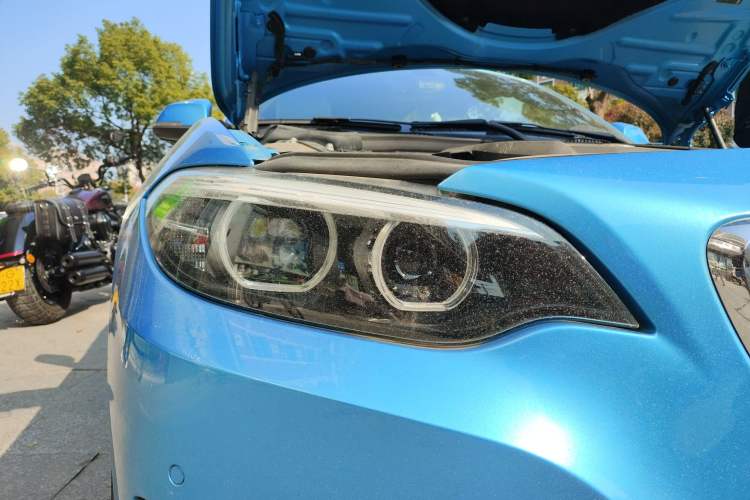 Used BMW 2 Series 2018 220i Convertible Coupe Sports Design Package