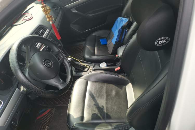 Used Volkswagen Lavida 2018 Classic 1.5L Automatic Fashion Edition China VI Standard
