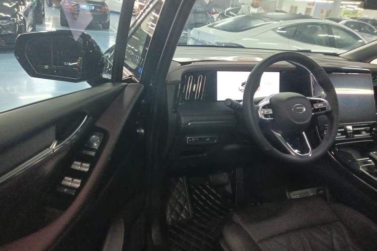 Used GAC Trumpchi M8 2024 Master Series 400T Prestige Edition