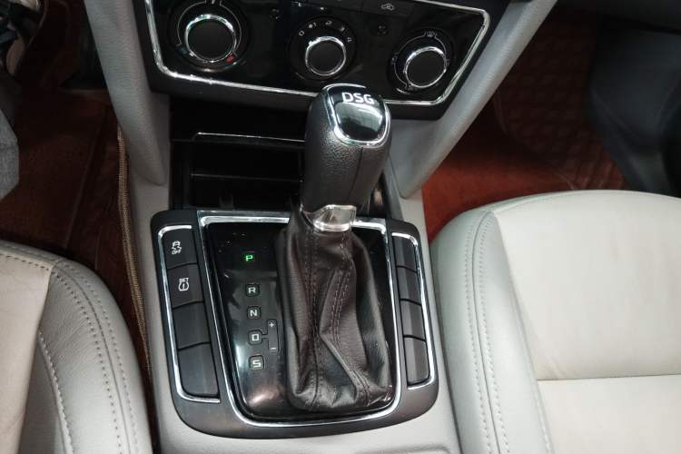 Used Skoda Superb 2013 1.4TSI DSG Sport Edition
