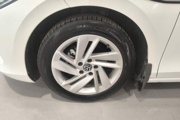 Used Volkswagen Lamando 2022 Lingdu L 280TSI DSG Spicy Edition Left Front Wheel Hub