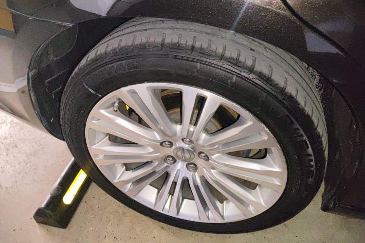 Used Chrysler 300C 2013 3.6L Prestige Edition