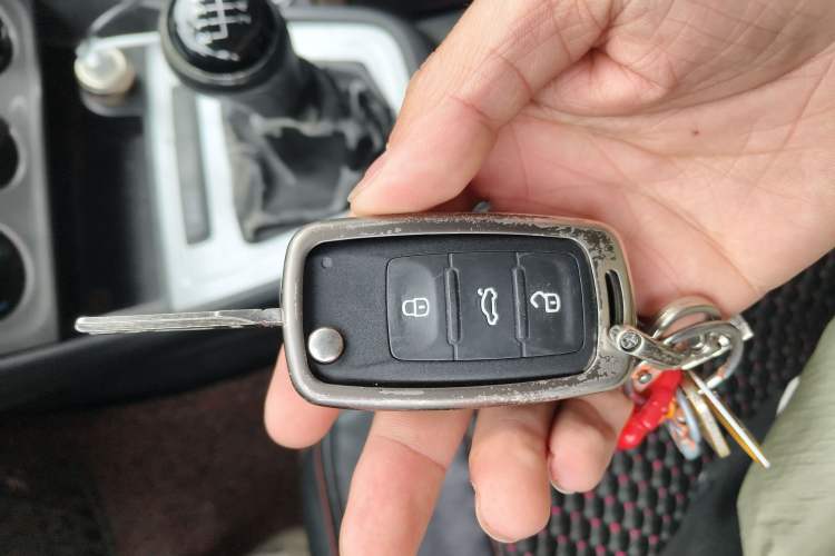 Used Volkswagen Lavida 2013 Revised Classic 1.6L Manual Fashion Edition